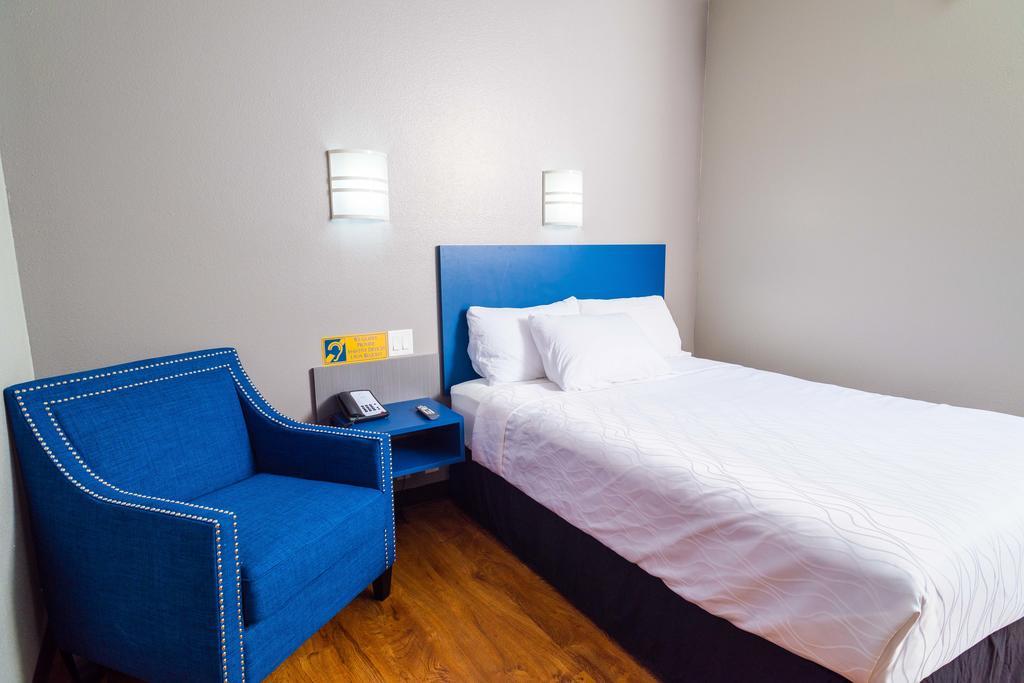 Studio Z, Ascend Hotel Collection Saint Robert Exterior photo
